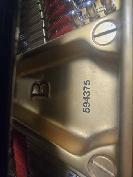 Numéro de série du piano à queue Steinway & Sons modèle B211