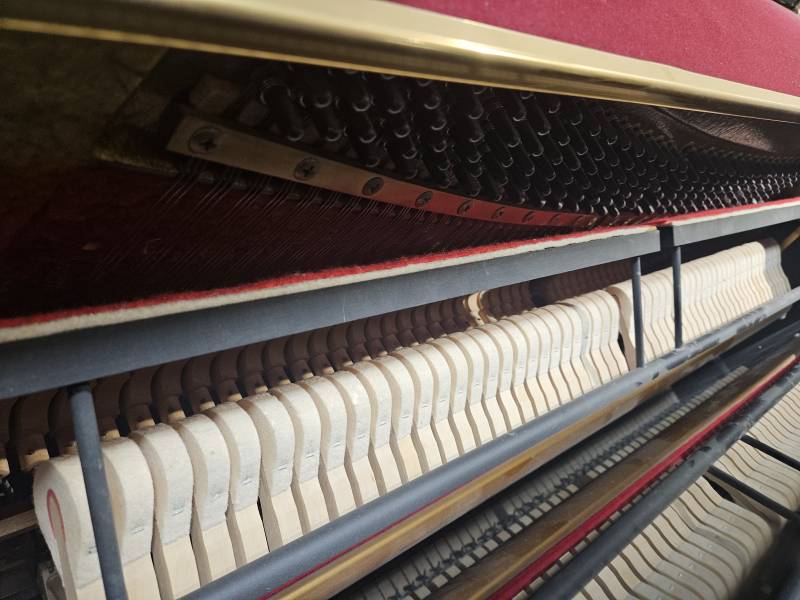Mécanique du piano droit d'occasion Rameau modèle 114 noir laqué