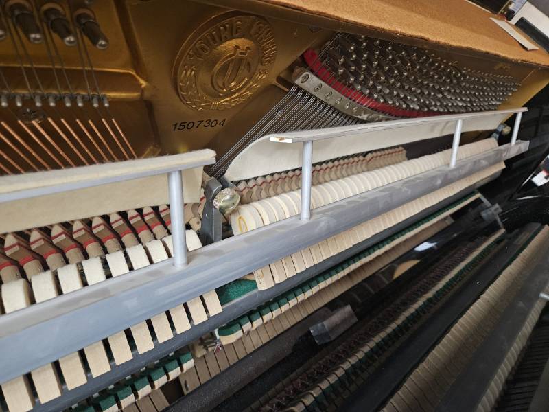 Mécanique du piano droit d'étude Young Chang 109 d'occasion noir laqué