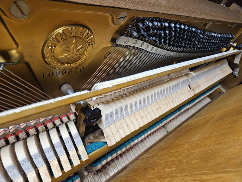 Mécanique du piano droit Yamaha modèle M5J noyer d'occasion