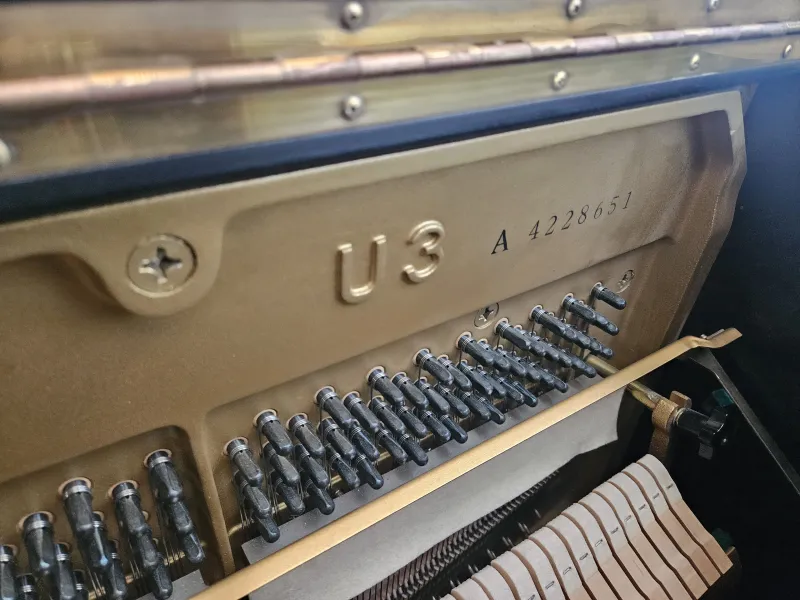 Numéro de série du piano droit Yamaha modèle U3 d'occasion