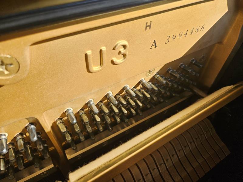 Numéro de série du piano droit Yamaha modèle U3 d'occasion