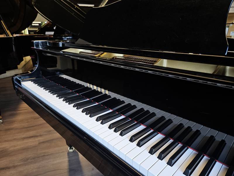Piano à queue Yamaha modèle G3 d'occasion à Montpellier