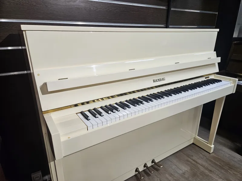Piano droit d'expression Rameau modèle Cévennes 115 ivoire brillant