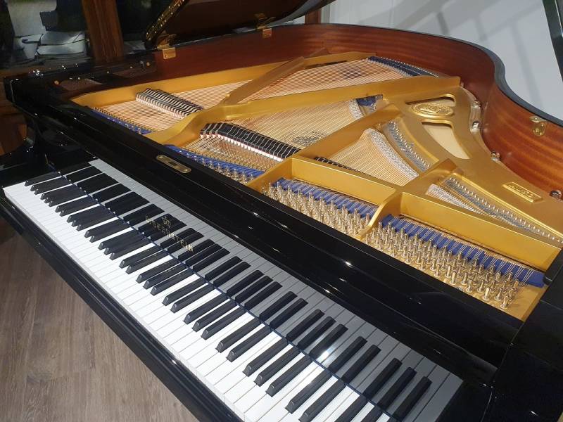 Piano à queue de concert C. Bechstein modèle A160 neuf