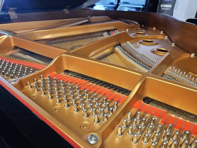 Mécanique du piano à queue Yamaha modèle GC1 silencieux d'occasion