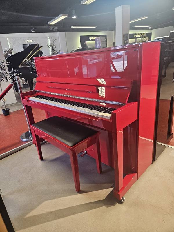Piano droit Samick Harmony 118 d'occasion rouge écarlate