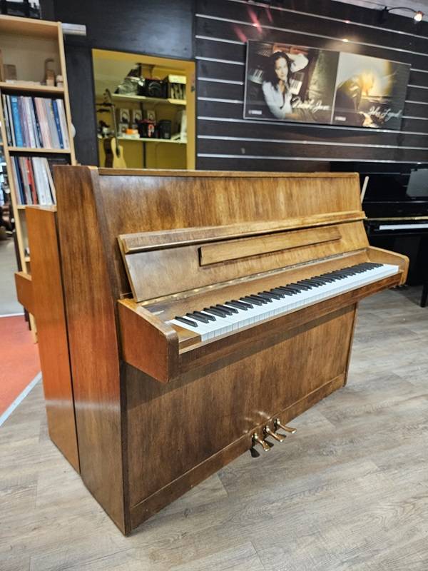 Piano droit d'interprétation Seiler modèle 118 d’occasion dans l'Hérault