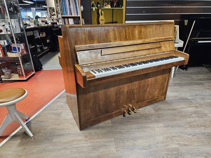Piano droit Allemand de la marque Seiler modèle 118 d’occasion à Montpellier