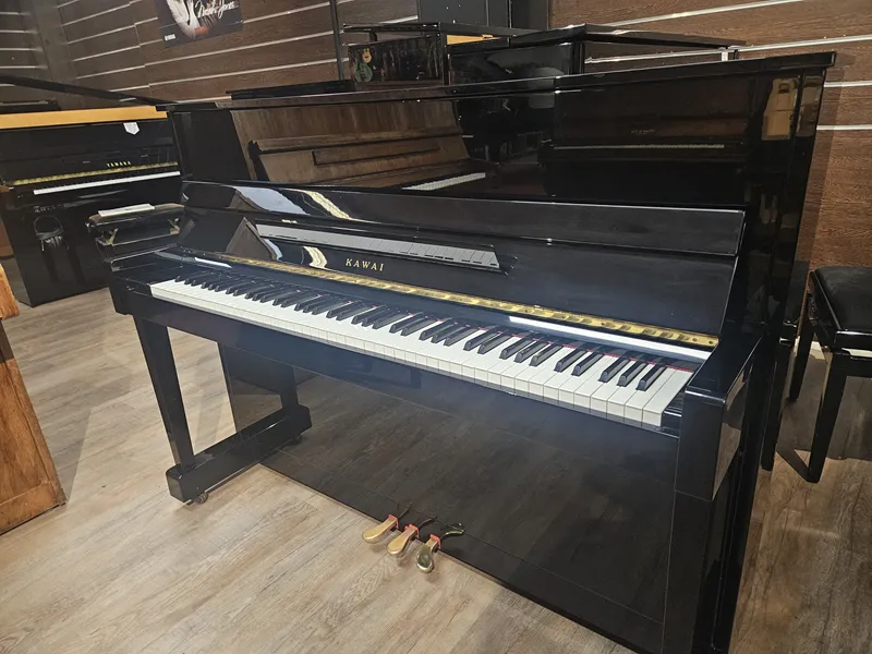 Piano droit d'étude d'occasion Kawai à Montpellier