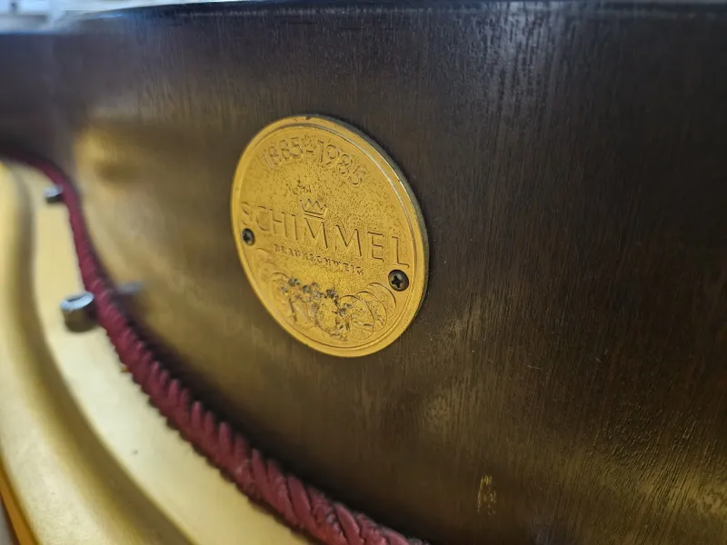 Piano à queue Schimmel modèle 174 d’occasion à Montpellier