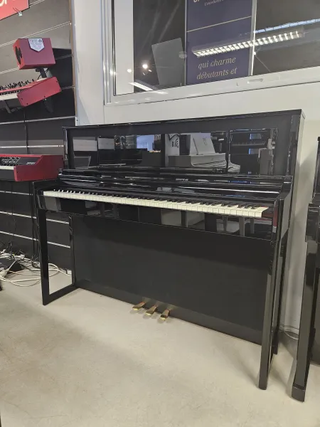 Piano numérique meublé Roland modèle LX 706 noir brillant à Montpellier