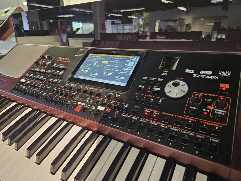 Clavier arrangeur Korg modèle PA 1000