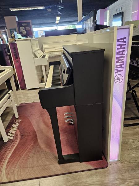 Yamaha modèle CLP 885 à Montpellier
