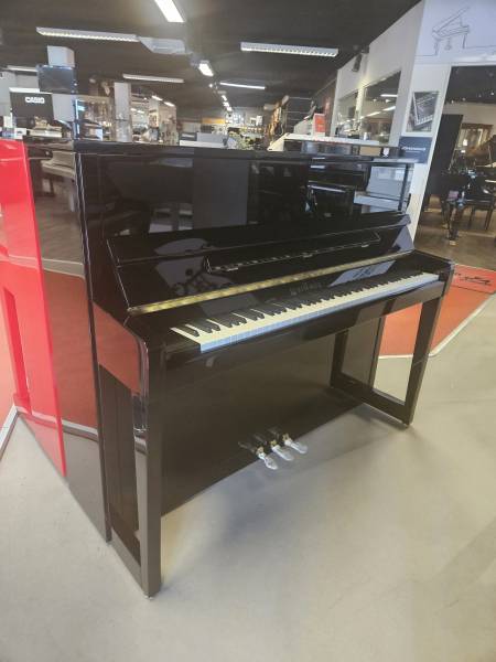 Piano droit Schimmel modèle C121 Elegance noir brillant