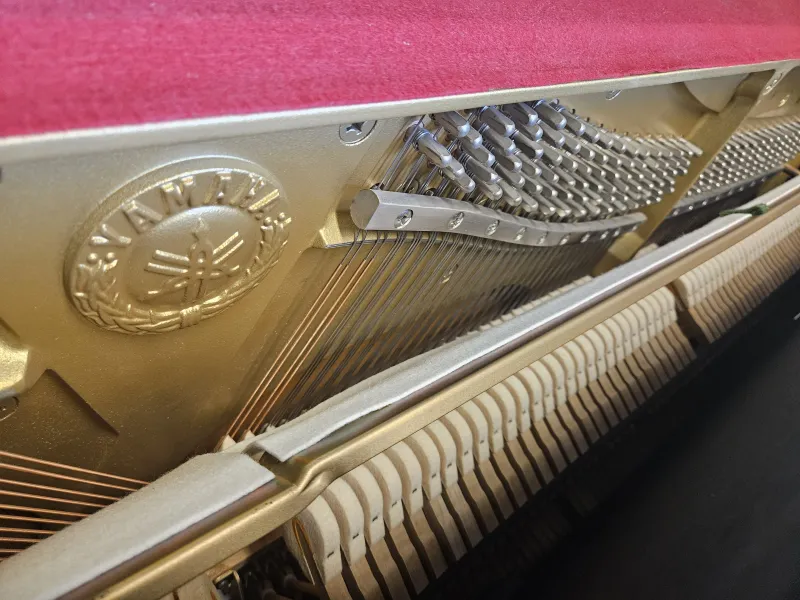 Mécanique du piano droit d'occasion Yamaha modèle MC10A