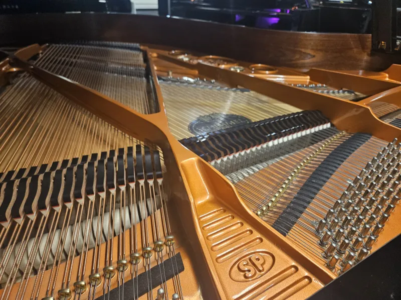 Mécanique et cadre du piano à queue Schimmel 182