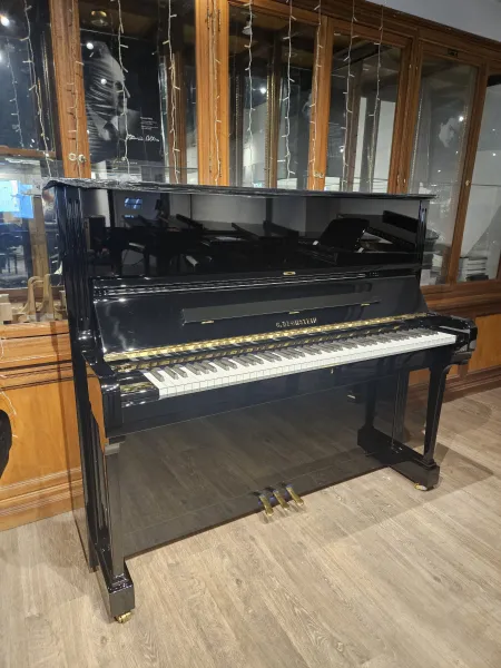 Piano droit exceptionnel C. Bechstein modèle C8