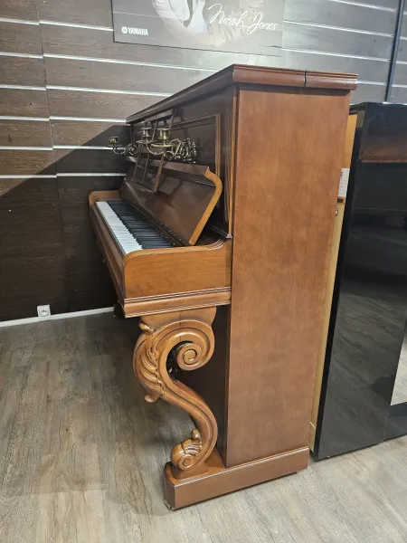Piano droit Rameau Antibes fabriqué en 1990