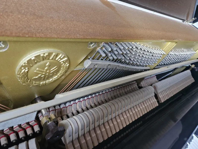 Mécanique du piano droit Yamaha modèle V118 N d'occasion