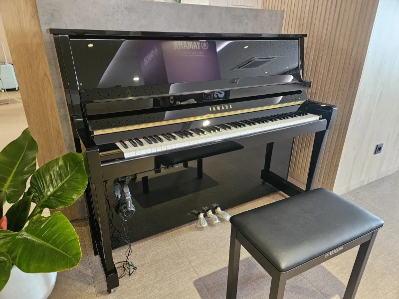 Piano droit Yamaha modèle B30 neuf - La nouveauté 2026 !