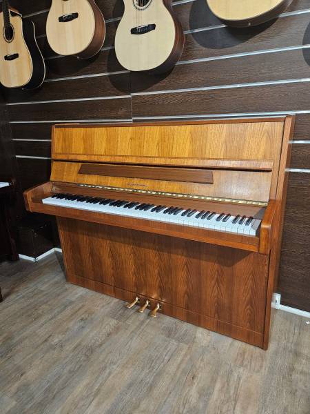 Piano droit Seiler modèle 118 d'occasion à Montpellier
