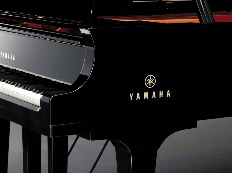 Piano à queue Yamaha modèle CFX neuf