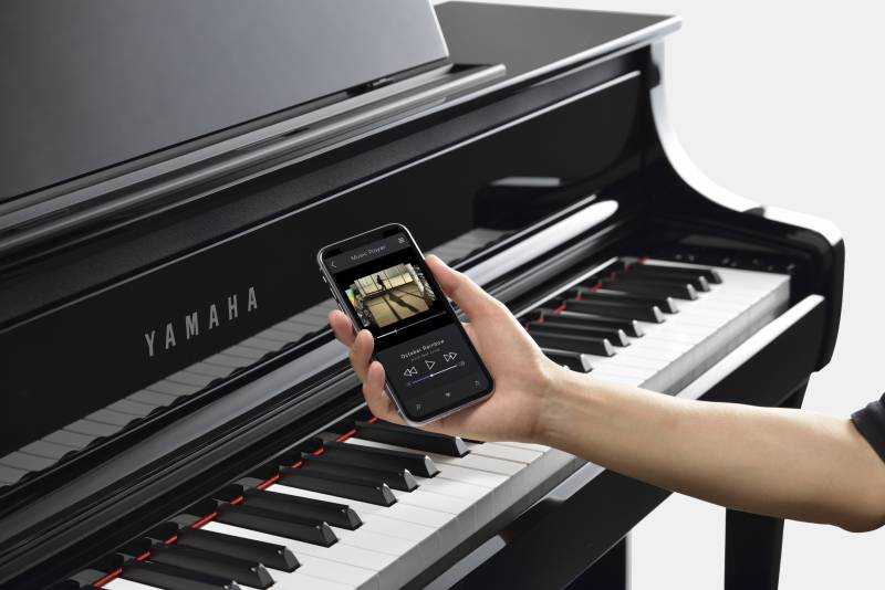 Piano numérique Yamaha Clavinova modèle CLP 875