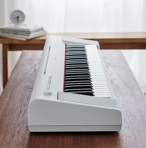 Clavier numérique Yamaha modèle Piaggero NP15 en finition blanc satiné