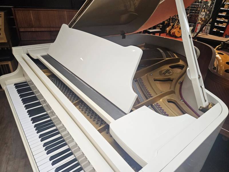 Piano à queue Pleyel modèle Vendôme 174