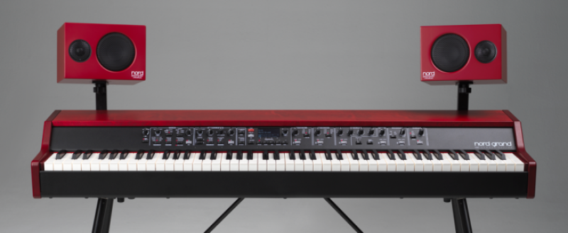 Piano numérique Nord modèle Grand équipé des enceintes adaptées Nord