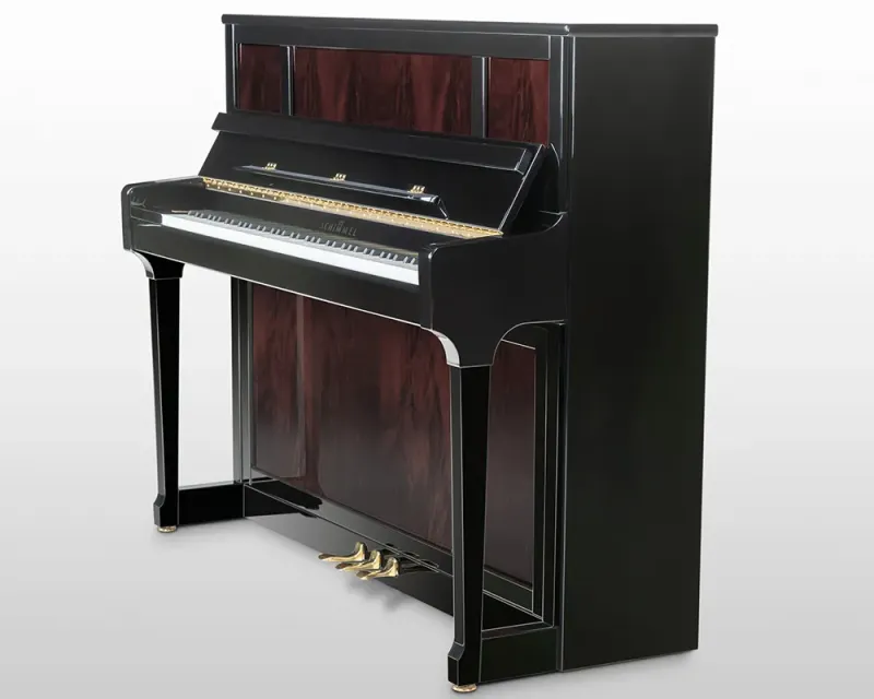Piano droit Schimmel modèle C121 Tradition prestige finition noir brillant Acajou pyramidal
