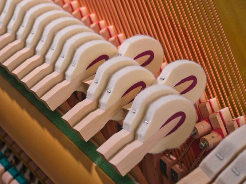 Les marteaux repensés du nouveau piano droit Yamaha modèle B10