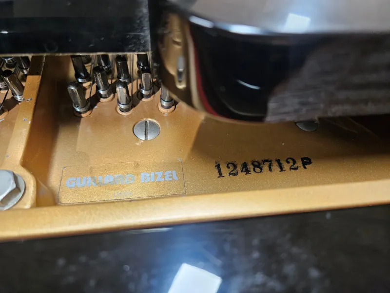 Numéro de série du piano à queue Kawai modèle GS-30 d'occasion noir laqué