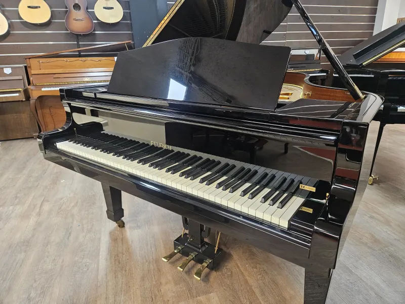 Piano à queue Feurich modèle 190 d’occasion noir brillant