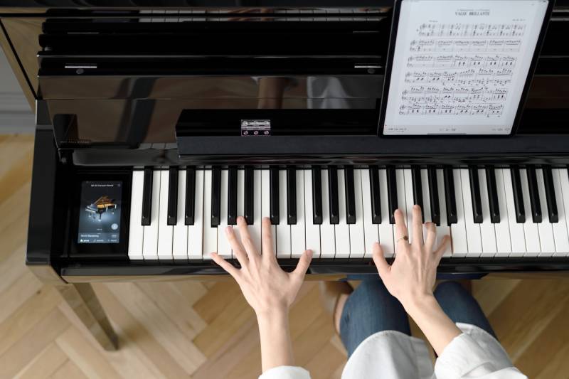 Pianos numériques portables et meublés, débutants et professionnels de la marque Kawai avec livraison à Paris, Toulouse, Bordeaux, Lille, Marseille, Nice, Montpellier, Nantes, Strasbourg, et Lyon