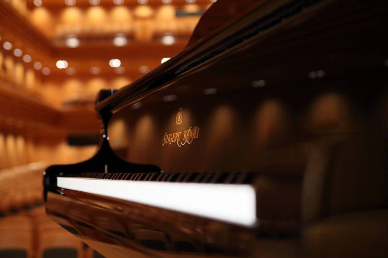 Shigeru Kawai SK7 noir brillant